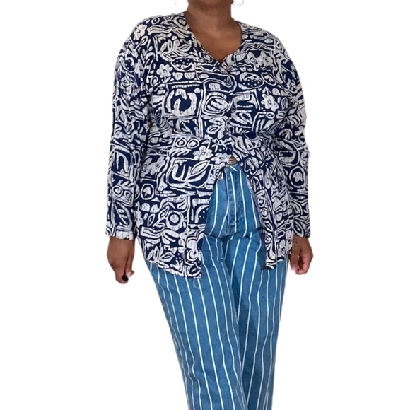 Vintage Print Blue and White Button Up Top - Picture 2 of 4